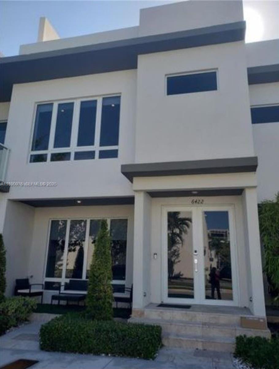6422 NW 105th Place, Doral, FL 33178