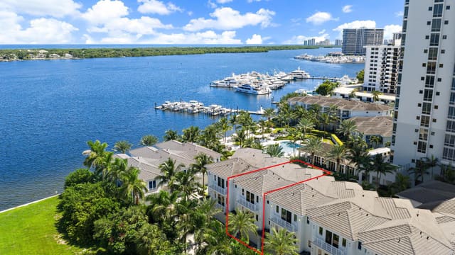 108 Water Club Court N, North Palm Beach, FL 33408