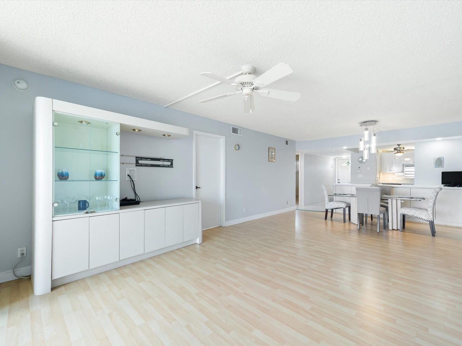 9423 S Hollybrook Lake Drive 309 — photo 7