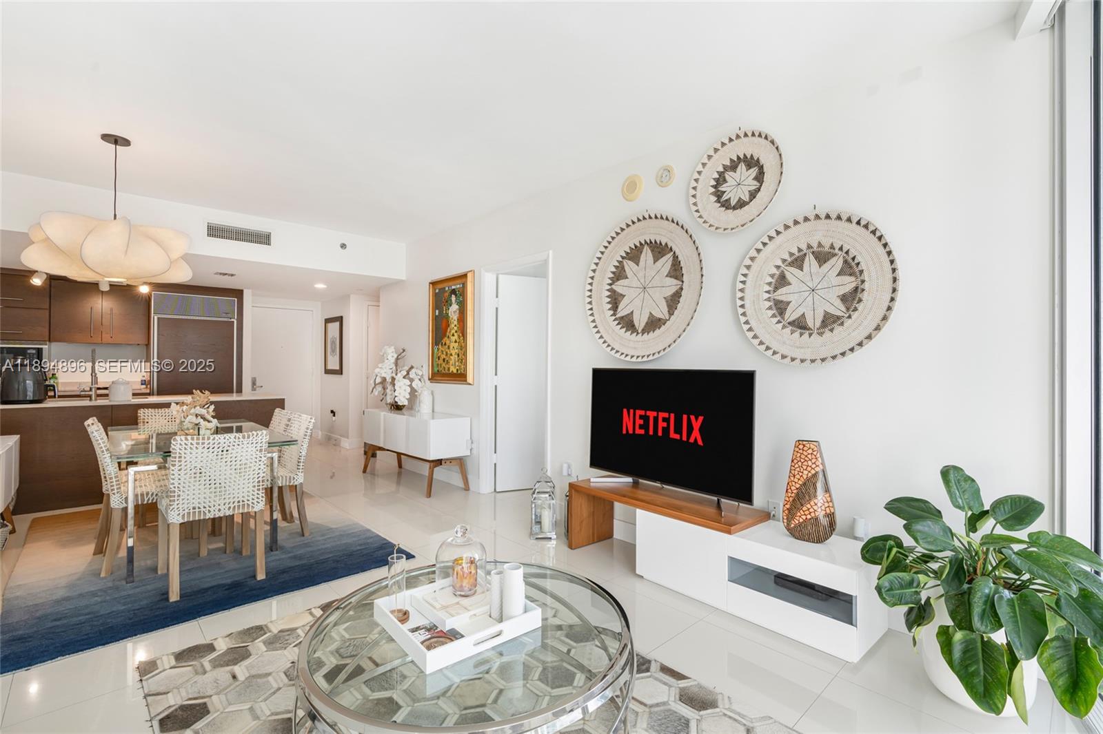 475 Brickell Avenue 3111, Miami, FL 33131, Miami