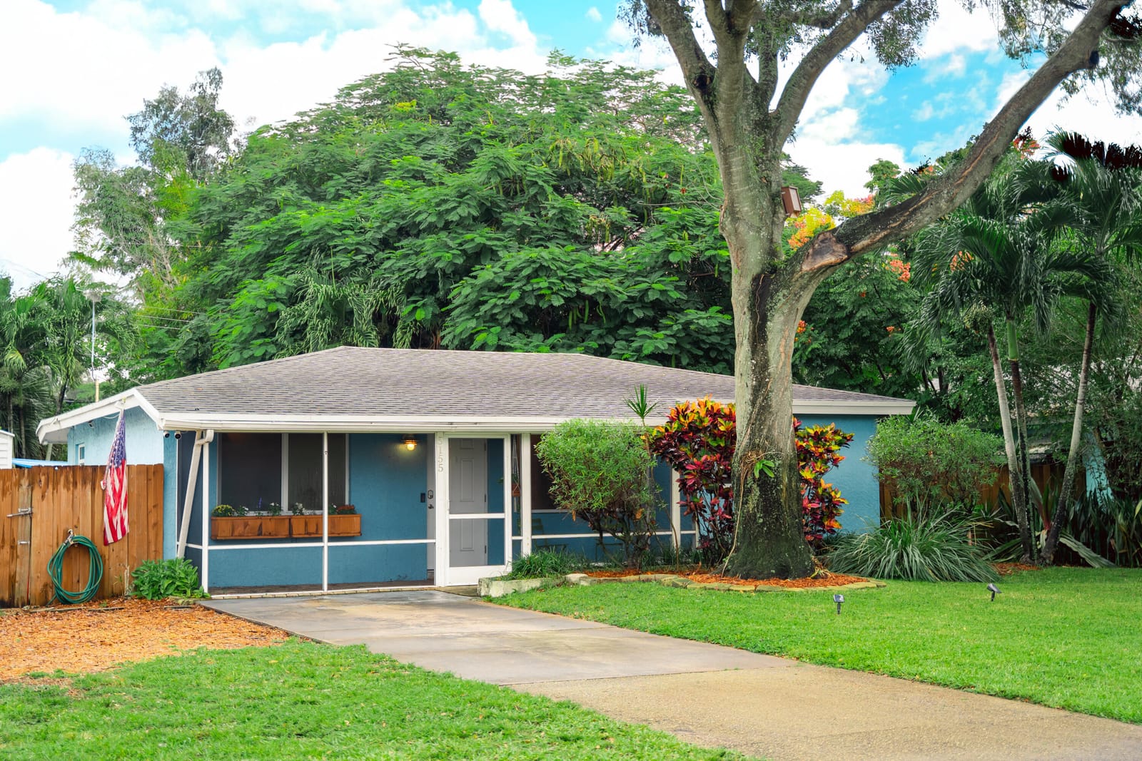 5155 Cleveland Road, Delray Beach, FL 33484