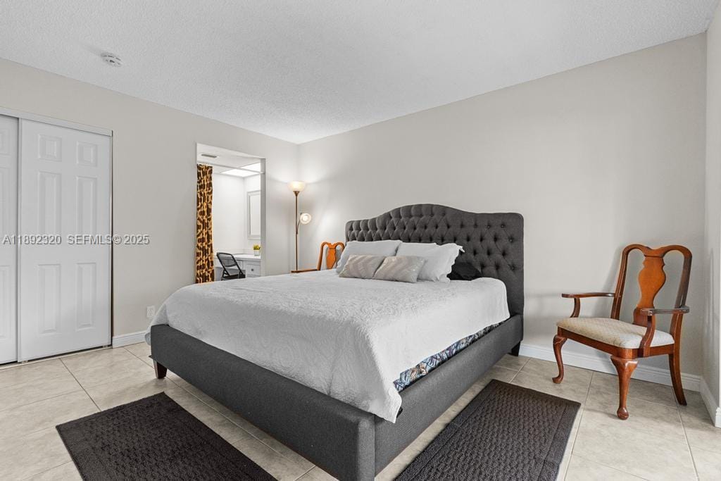 351 Cambridge Road 208, Hollywood, FL 33024 photo 15