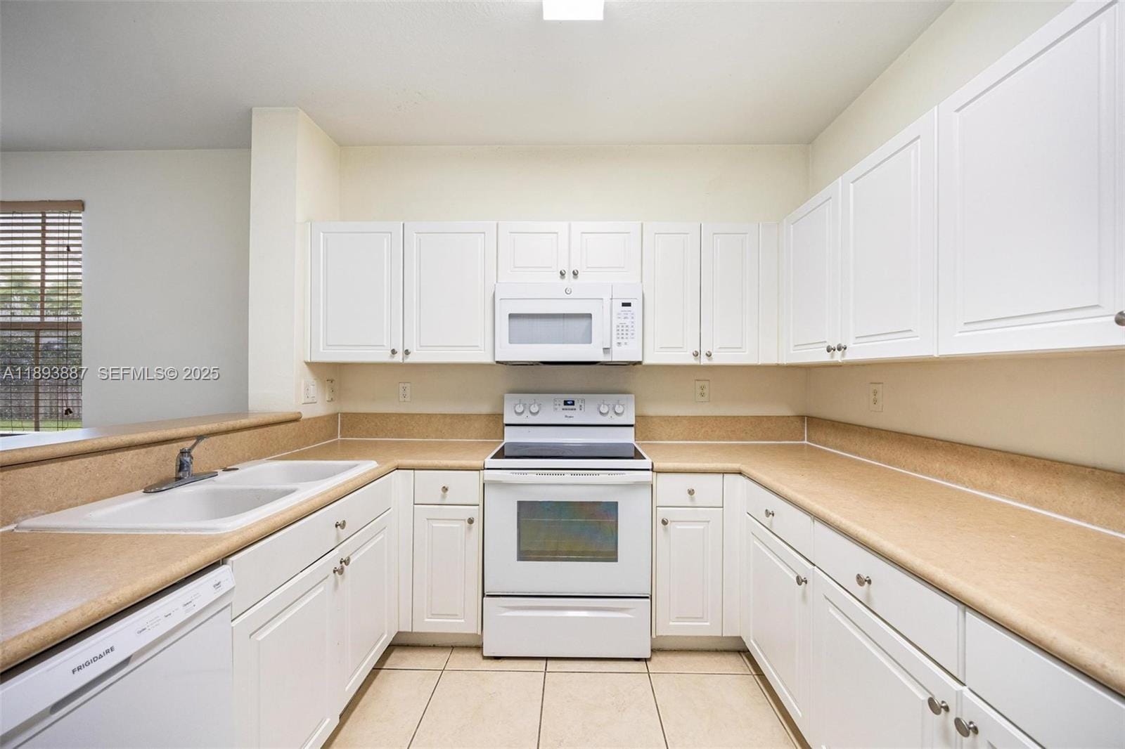 2884 SE 2nd Drive, Homestead, FL 33033 photo 7