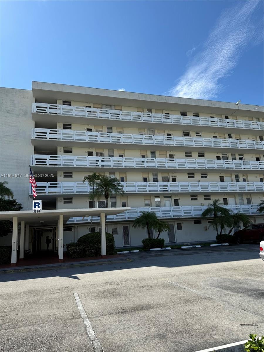 3010 Marcos Drive R310, Aventura, FL 33160