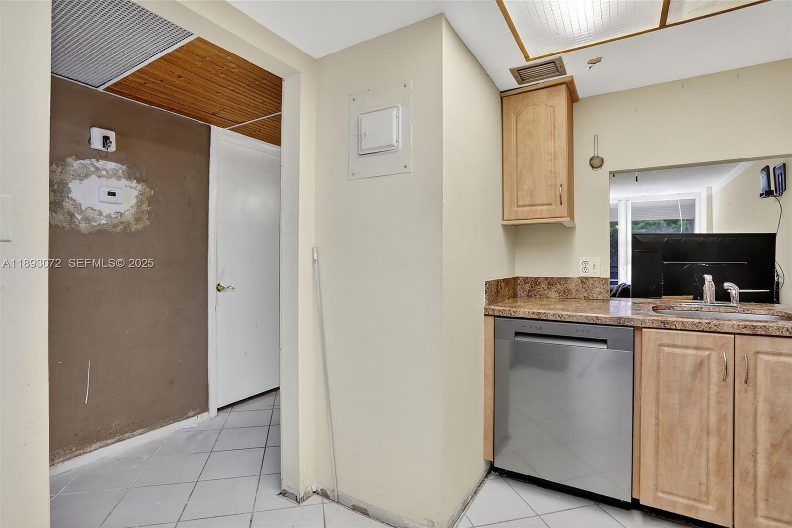 106 Royal Park Drive 4C, Oakland Park, FL 33309 photo 6