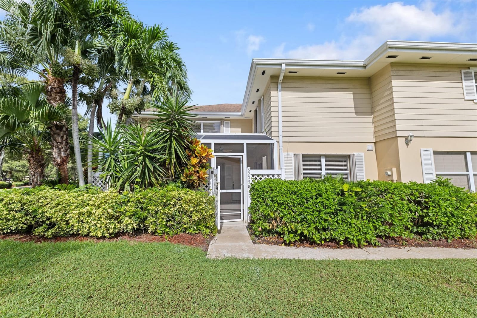 5203 Wheatley Court, Boynton Beach, FL 33436