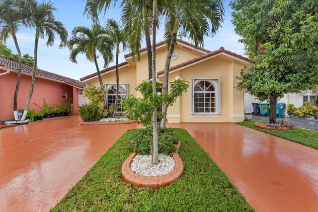 5051 SW 142 Place, Miami, FL 33175