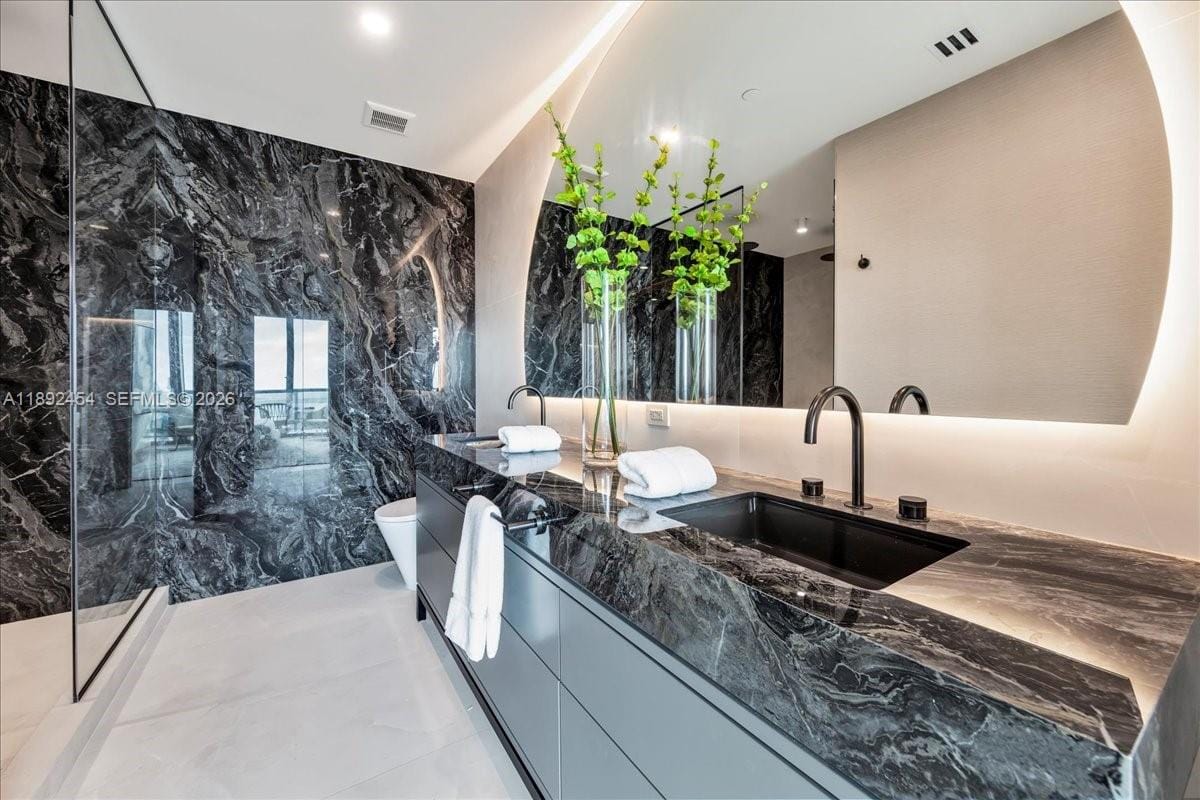 888 Biscayne Boulevard PH 5704, Miami, FL 33132 photo 30