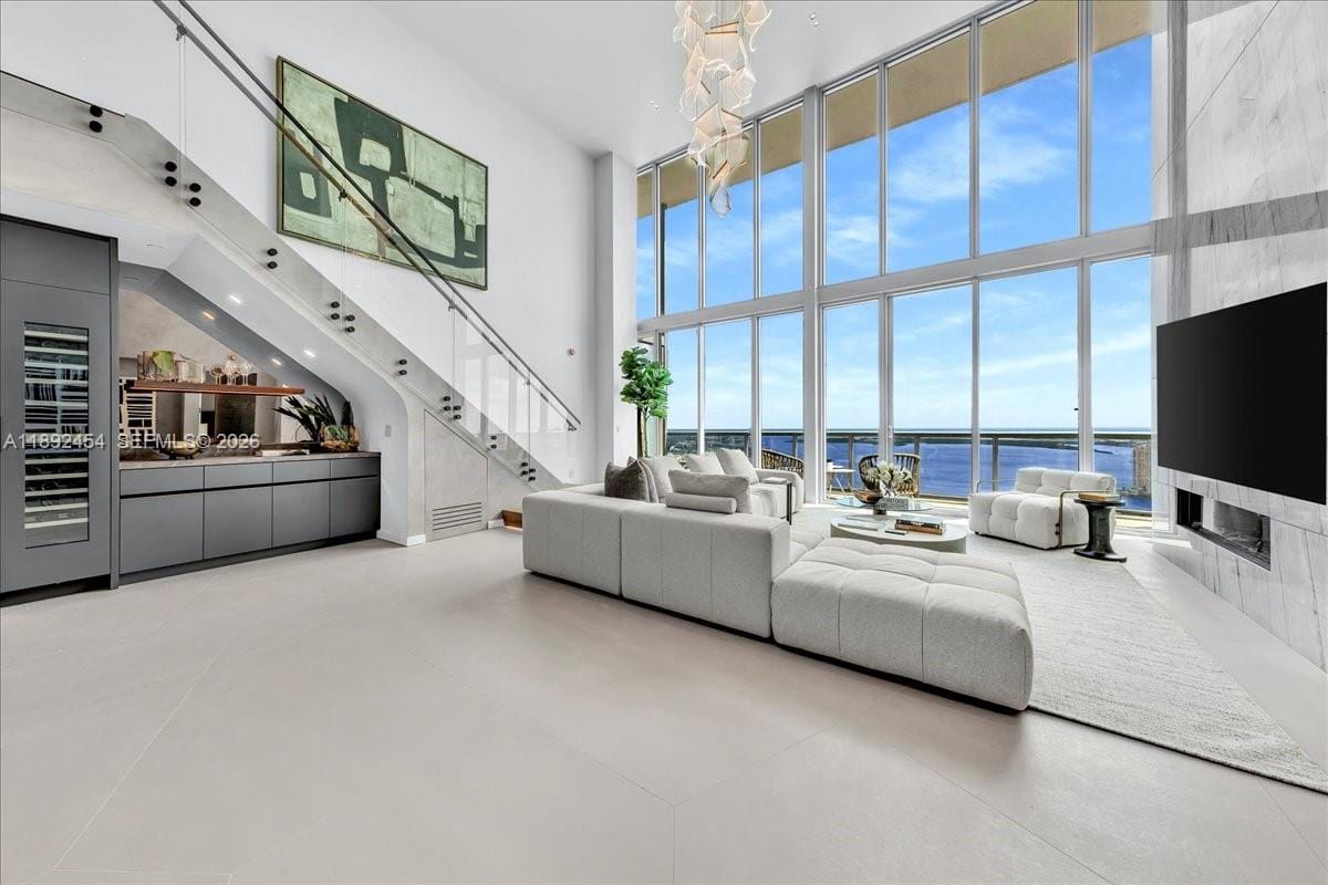 888 Biscayne Boulevard PH 5704, Miami, FL 33132 photo 7