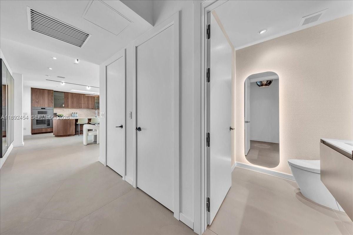 888 Biscayne Boulevard PH 5704, Miami, FL 33132 photo 10