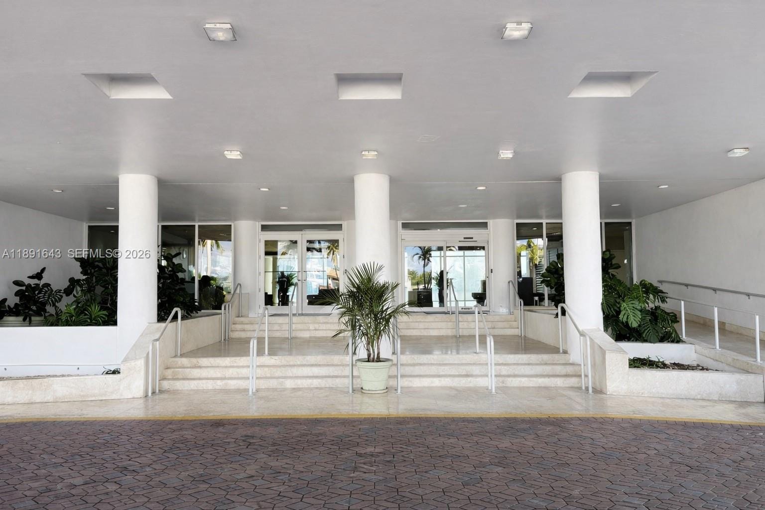 5005 Collins Avenue 823, Miami Beach, FL 33140 photo 23