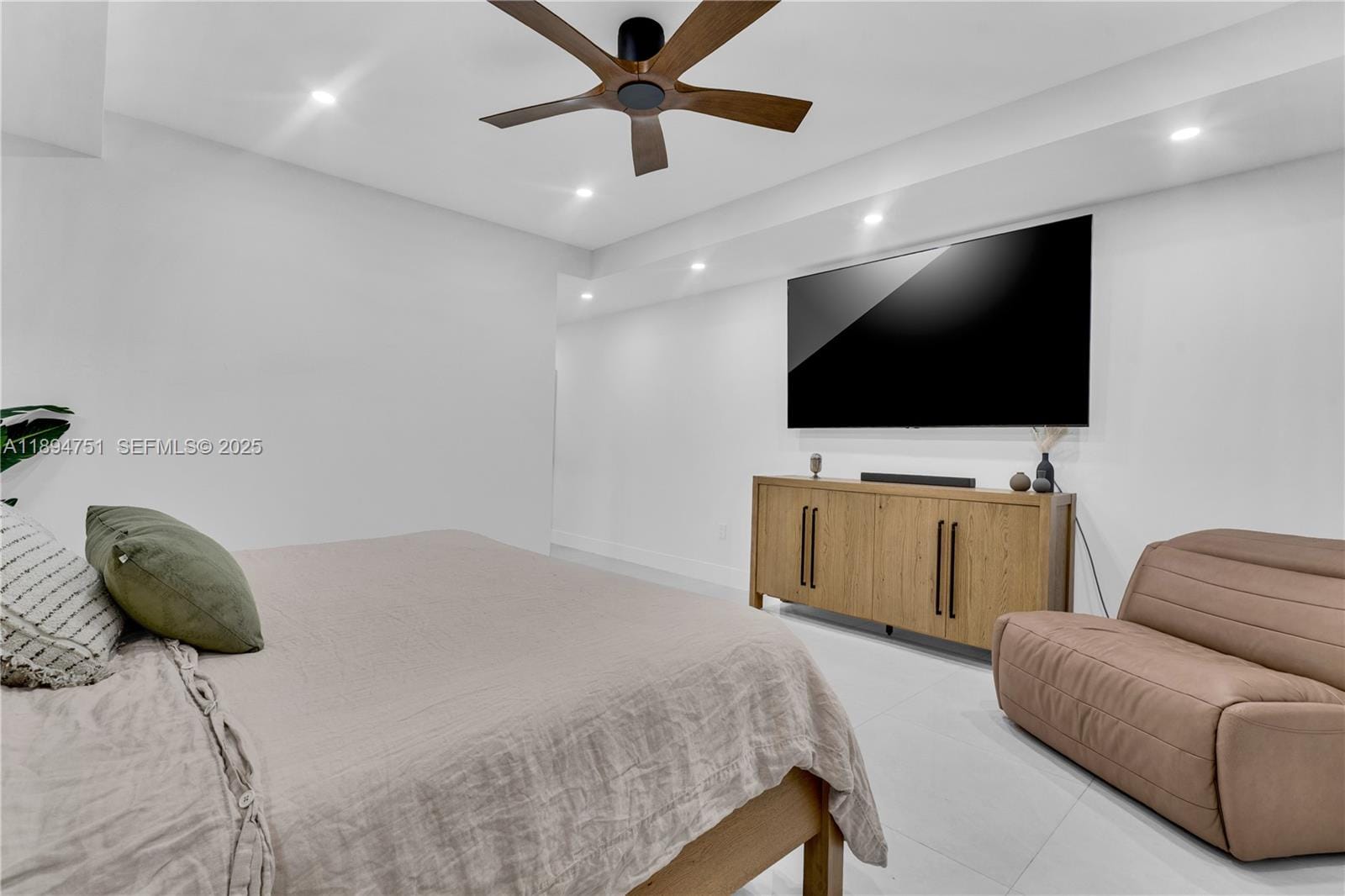 430 Cardinal Street, Miami Springs, FL 33166 photo 8