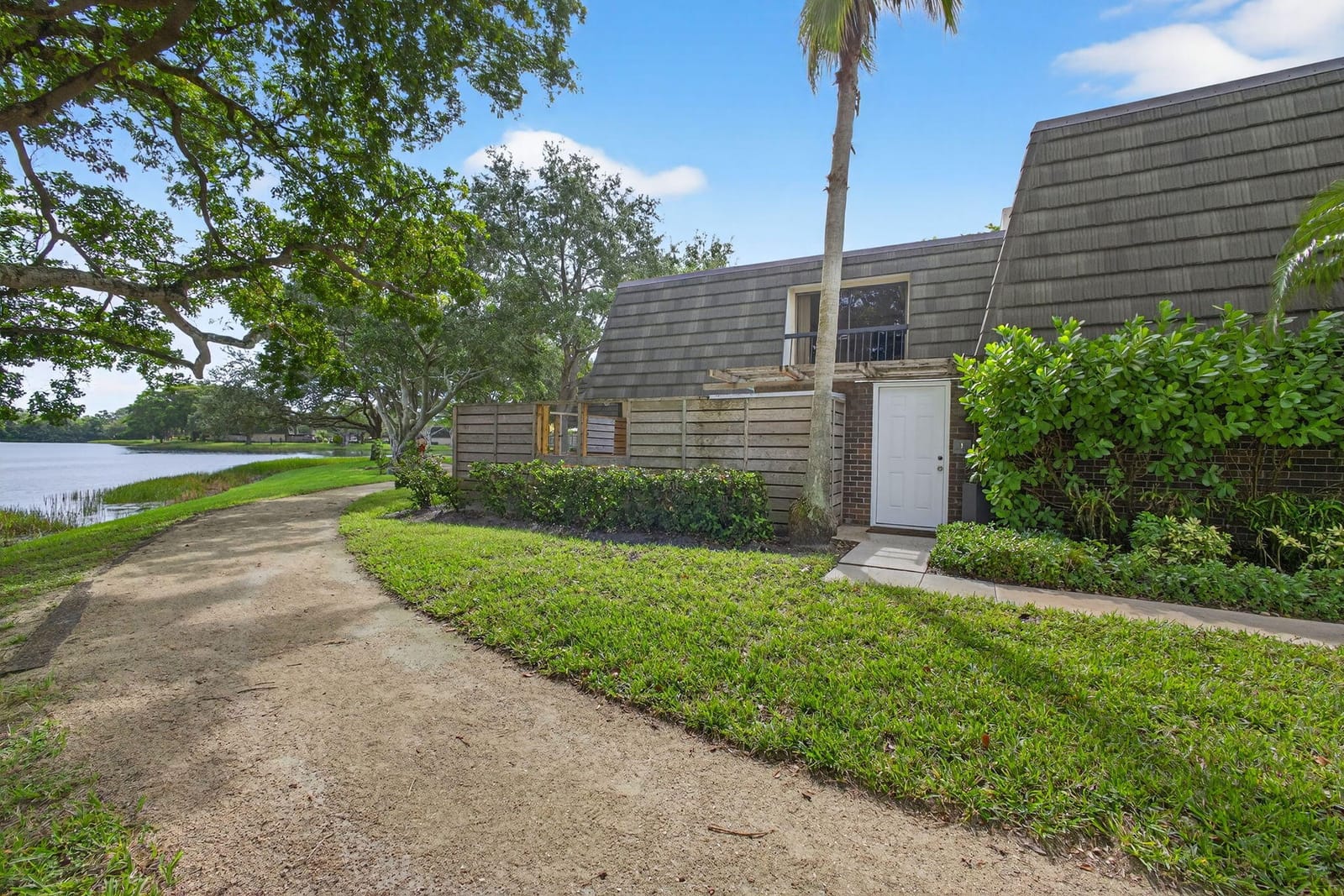 411 4th Terrace, Palm Beach Gardens, FL 33418 photo 3
