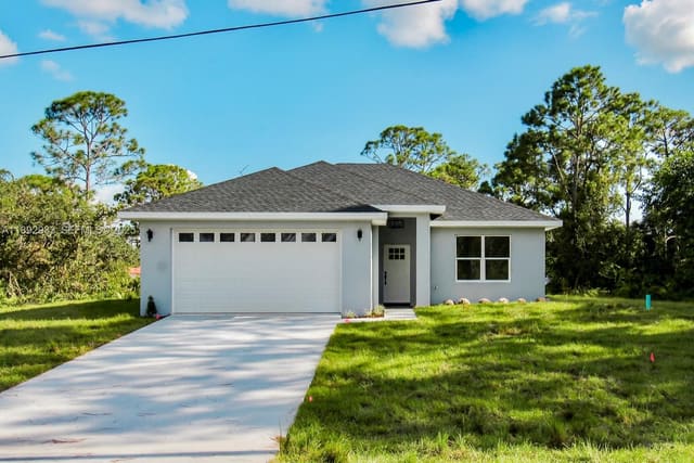 454 Bonnie Road NW, Lake Placid, FL 33852