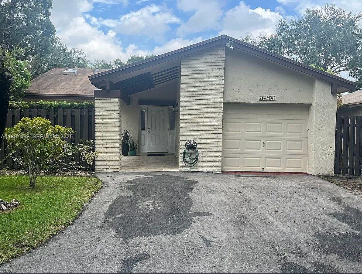 13352 SW 108th St Circle, Miami, FL 33186