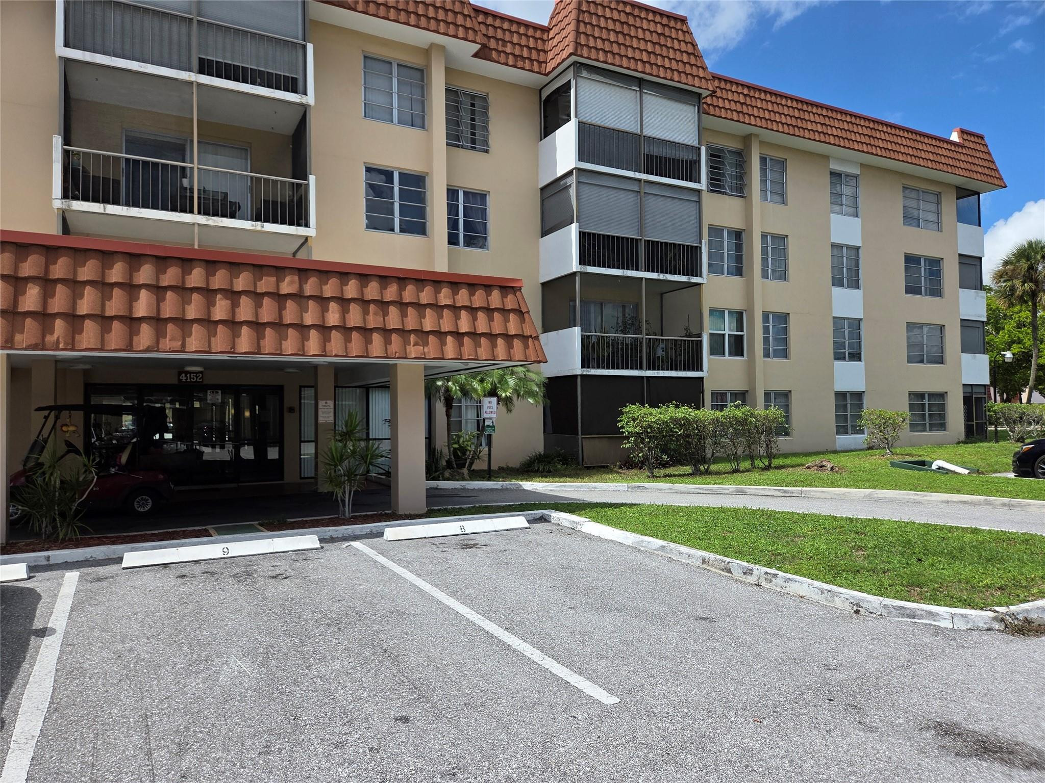 4152 Inverrary Drive 310, Lauderhill, FL 33319, Lauderhill