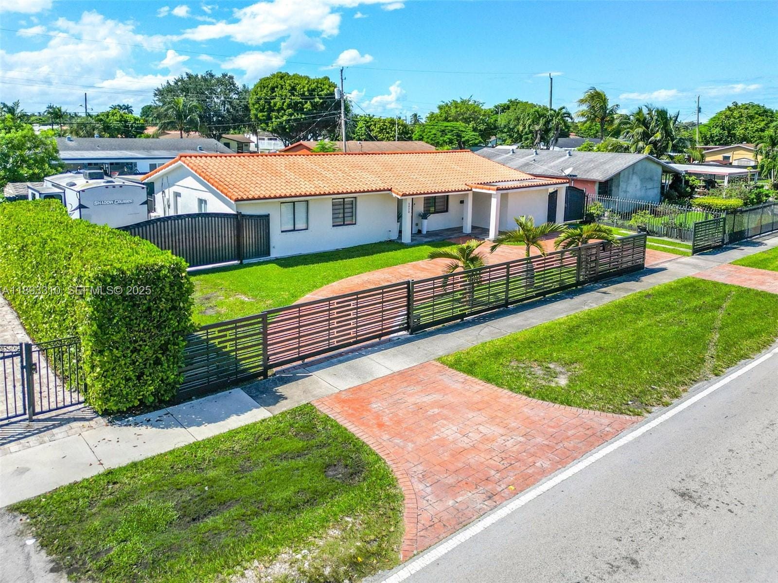 Sold home at 4020 SW 122nd Avenue, Miami, FL 33175