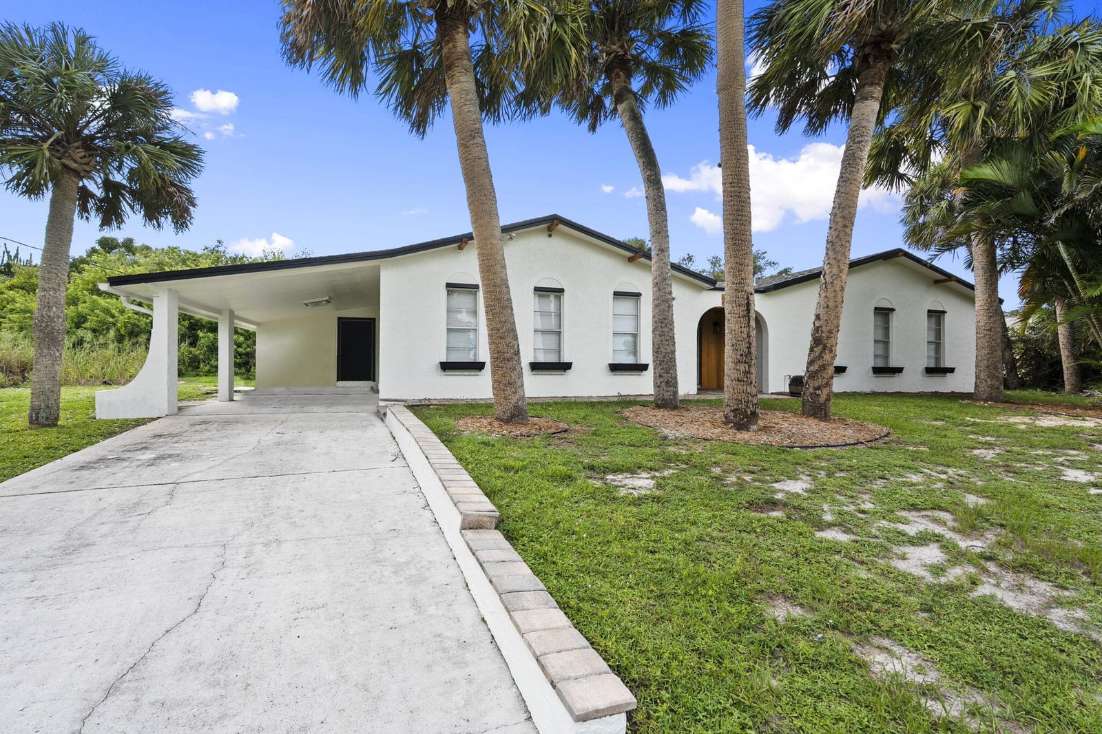 4687 N Old Dixie Highway, Fort Pierce, FL 34946