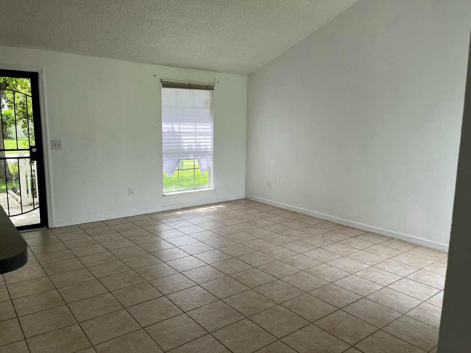 10705 Aquarius Lane — photo 5