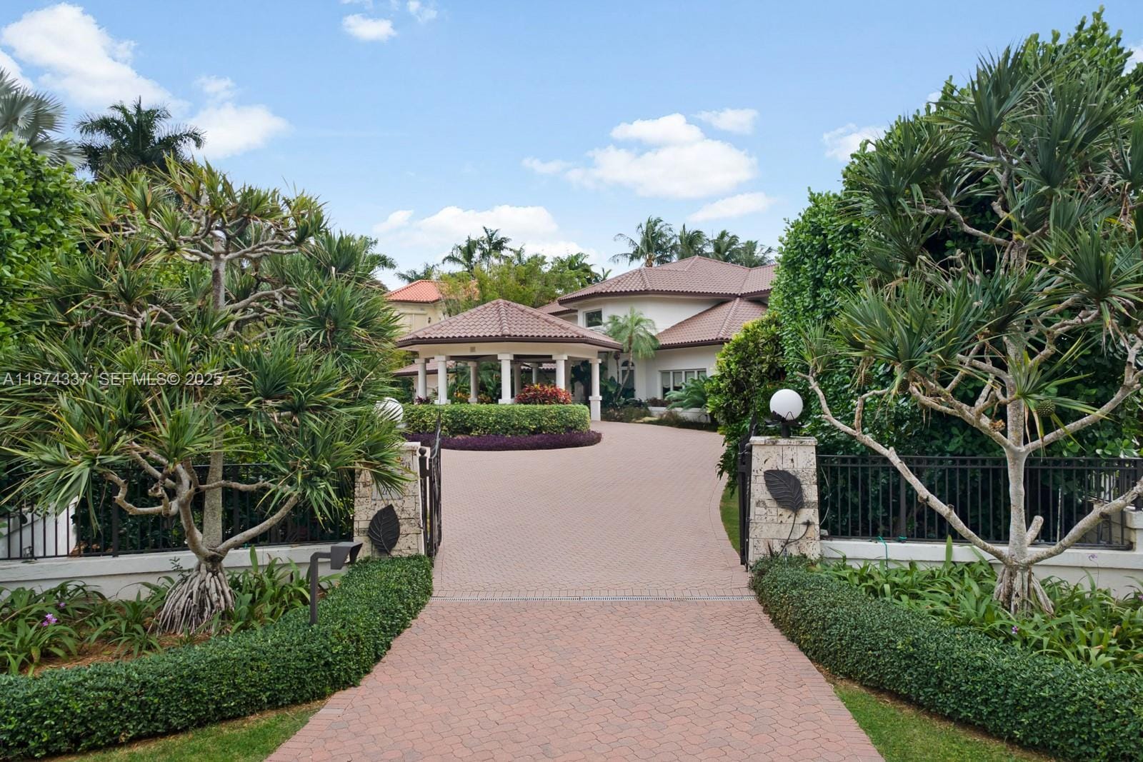 277 Veleros Court — photo 3