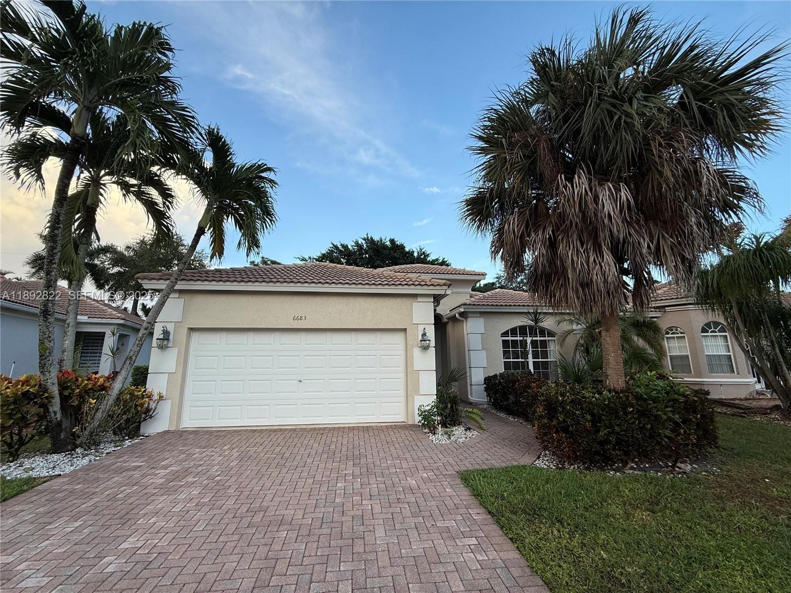 6683 Southport Drive — photo 2