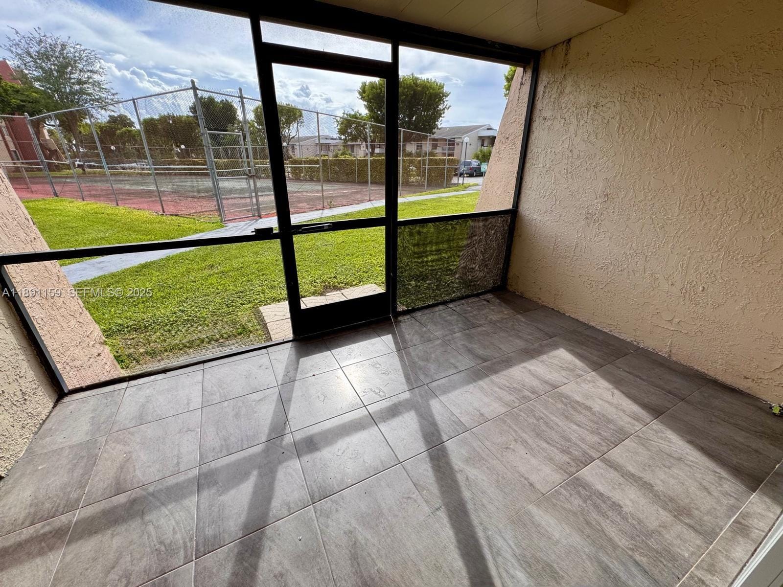 13701 Kendale Lakes Circle B-111 — photo 11