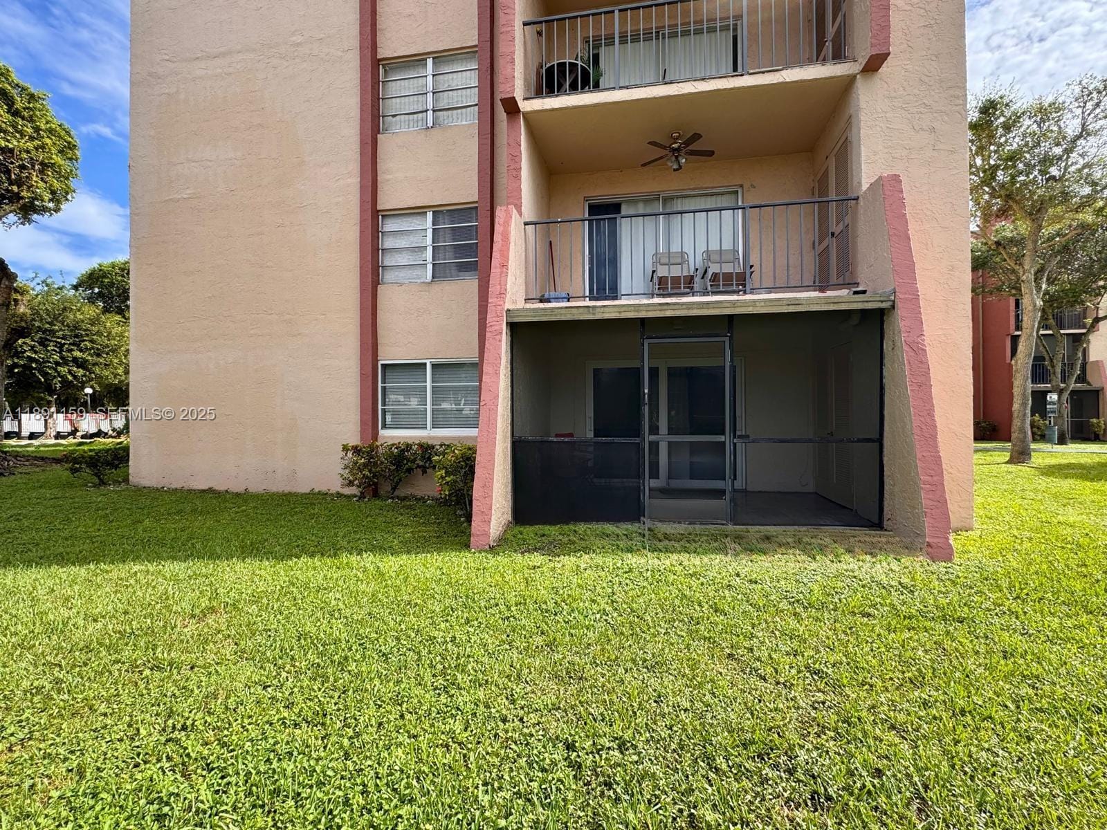13701 Kendale Lakes Circle B-111 — photo 3