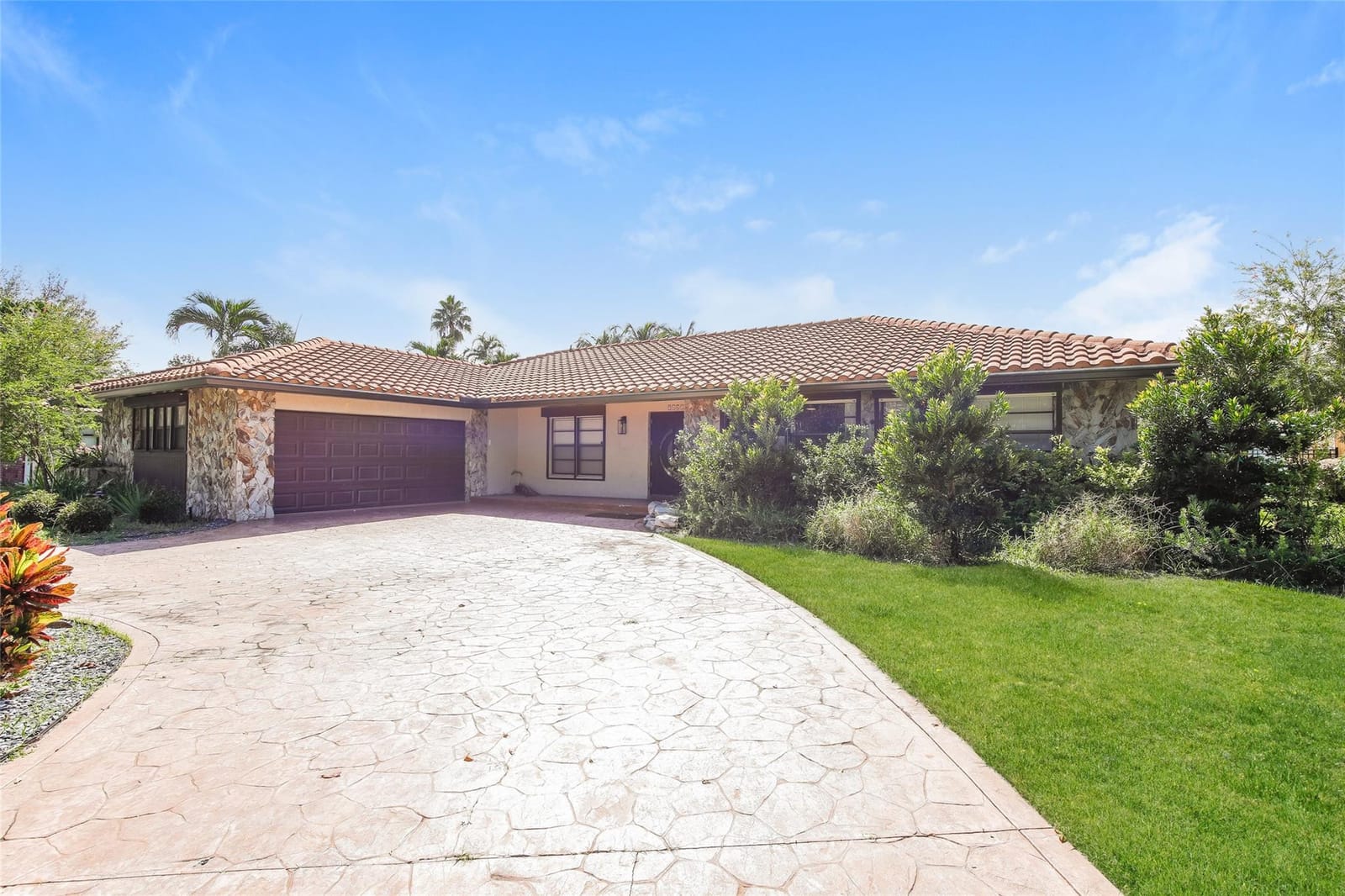 9468 NW 2nd Street, Coral Springs, FL 33071