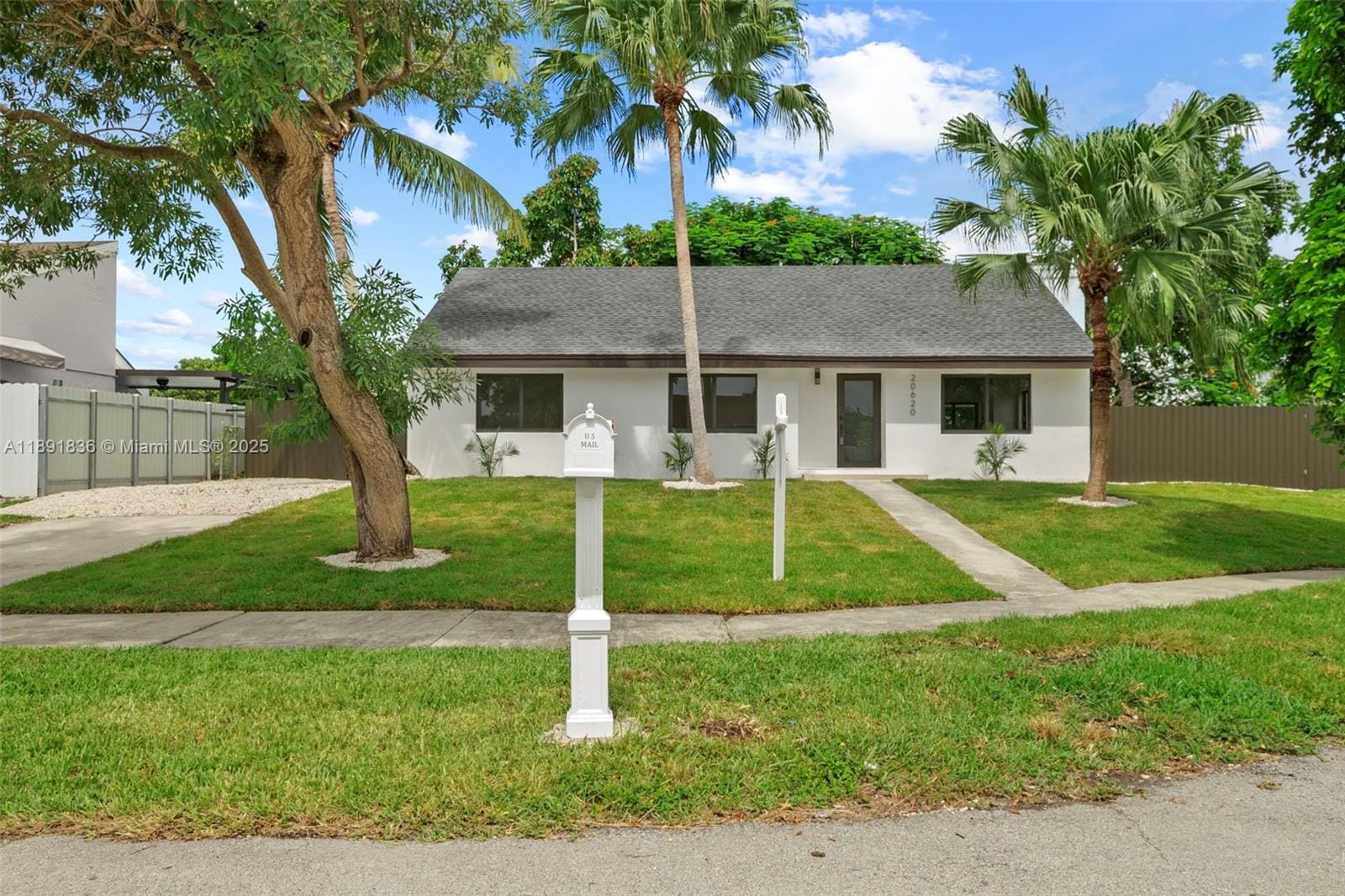 20620 SW 120th Place, Miami, FL 33177