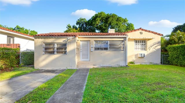 5611 SW 6th Street, sold in Tamiami Highlands, Miami, FL