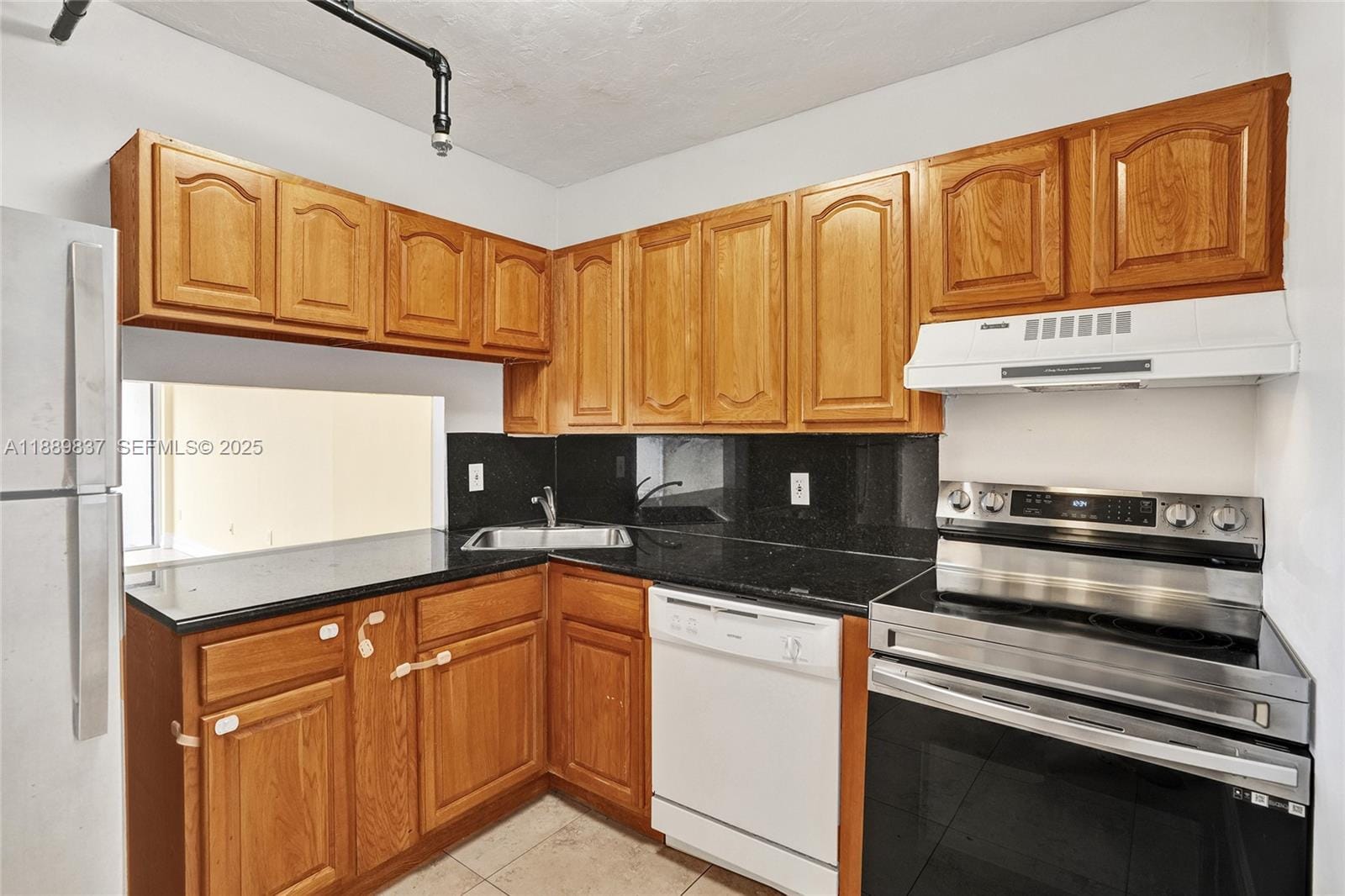 1470 NE 123rd Street A1213, North Miami, FL 33161 photo 30