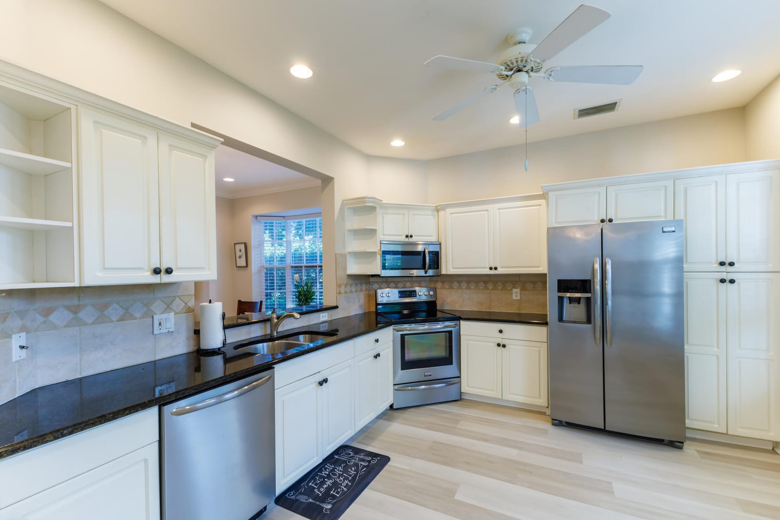 812 Carolina Circle SW, Vero Beach, FL 32962 photo 14