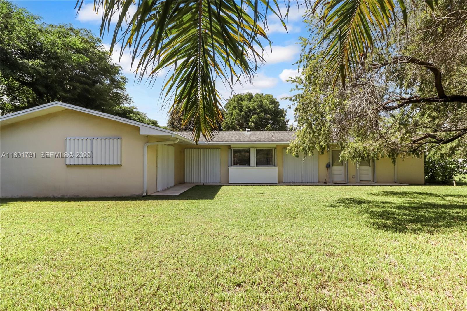 18401 SW 86th Court — photo 2
