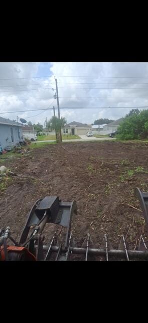 1561 SW Abingdon Avenue — photo 3