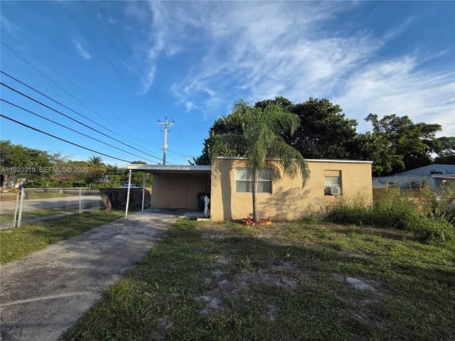 2135 Plunkett Court, sold in Sunnyside Estates, Hollywood, FL
