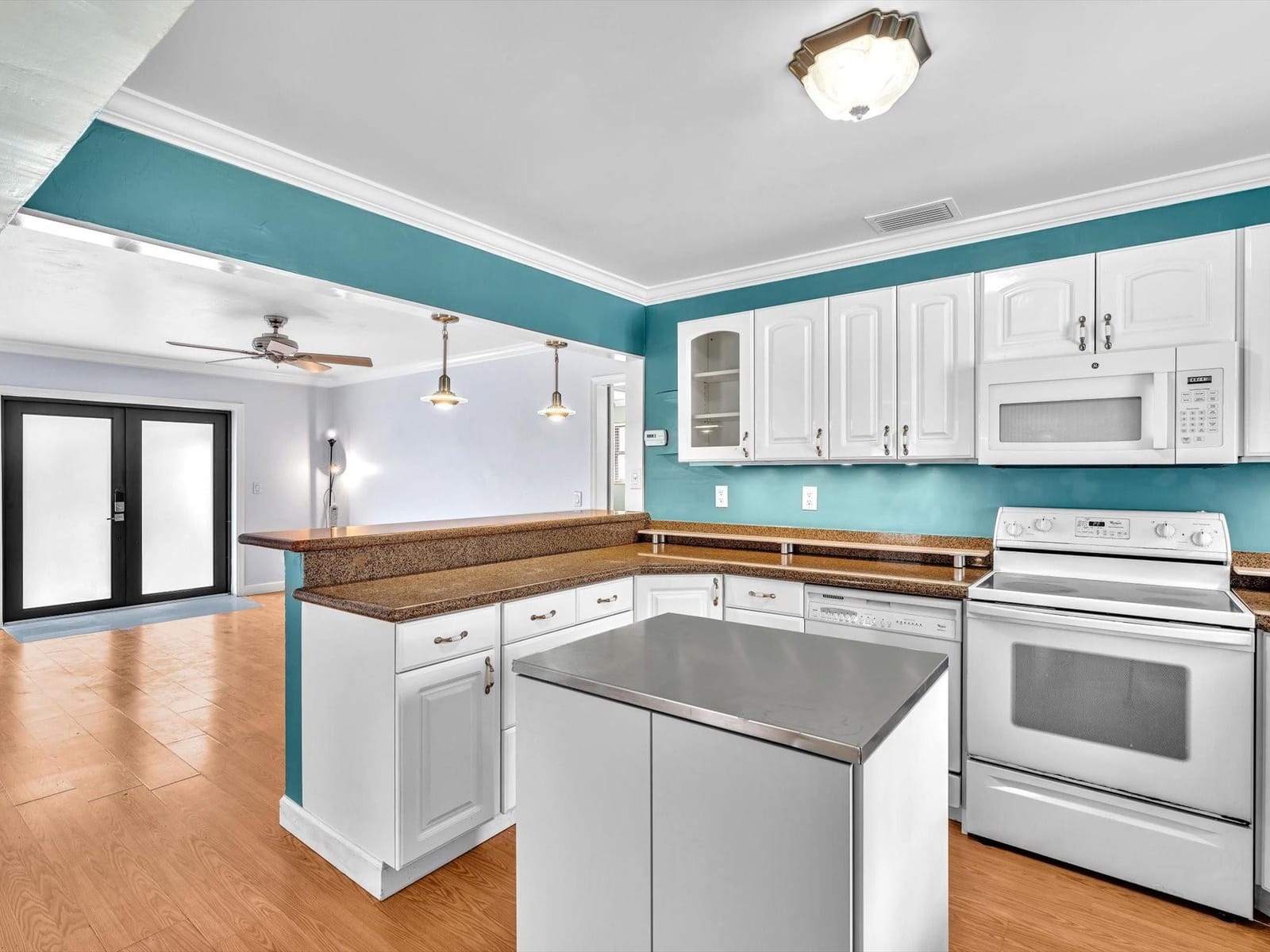 4121 NW 12th Avenue — photo 11