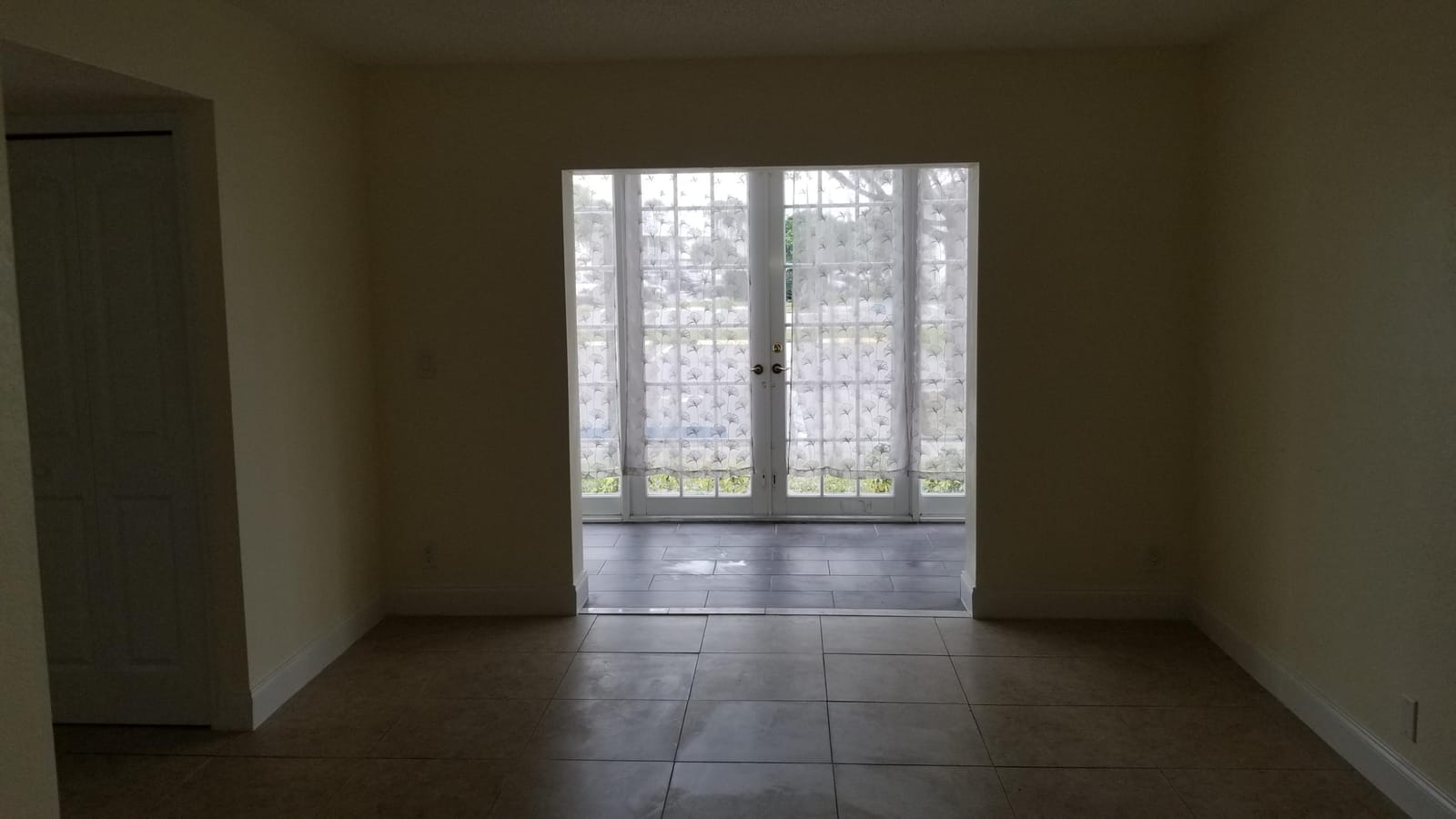 1516 SE Royal Green Circle G-103 — photo 5