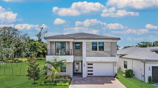 8222 Essex Country Clb Drive, Boca Raton, FL 33434