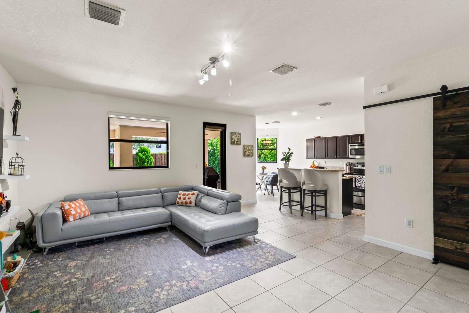 11823 SW 151st Place — photo 8