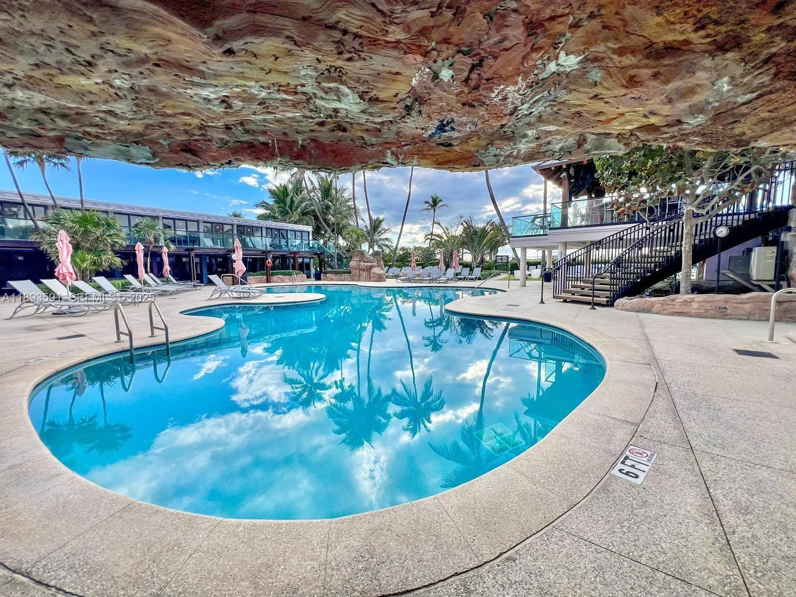 5225 Collins Avenue 517, Miami Beach, FL 33140 photo 18