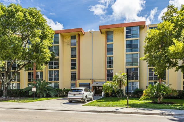 210 172nd Street 432, sold in Avila South Condo, Sunny Isles Beach, FL