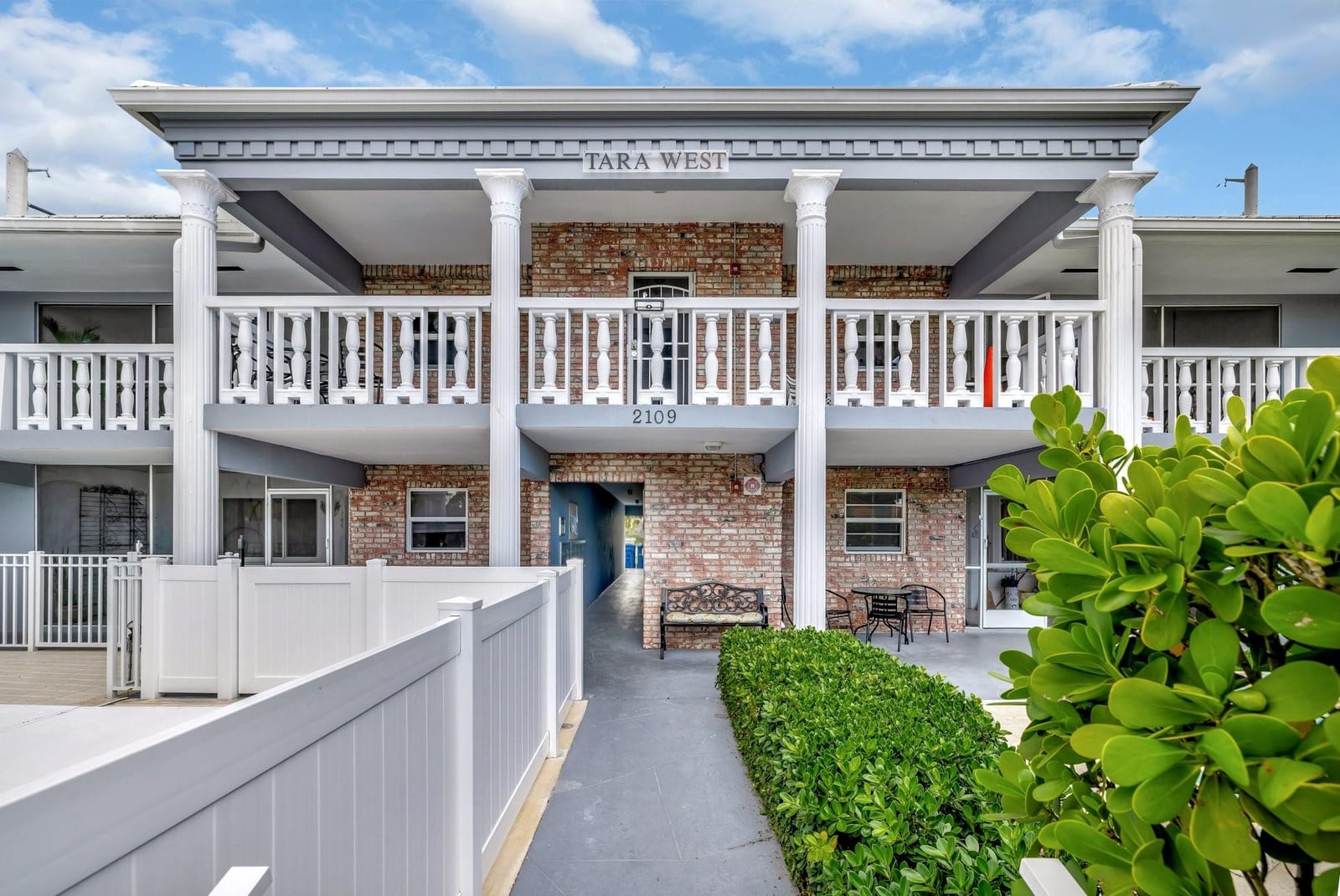 2109 NE 68th Street 203, Fort Lauderdale, FL 33308