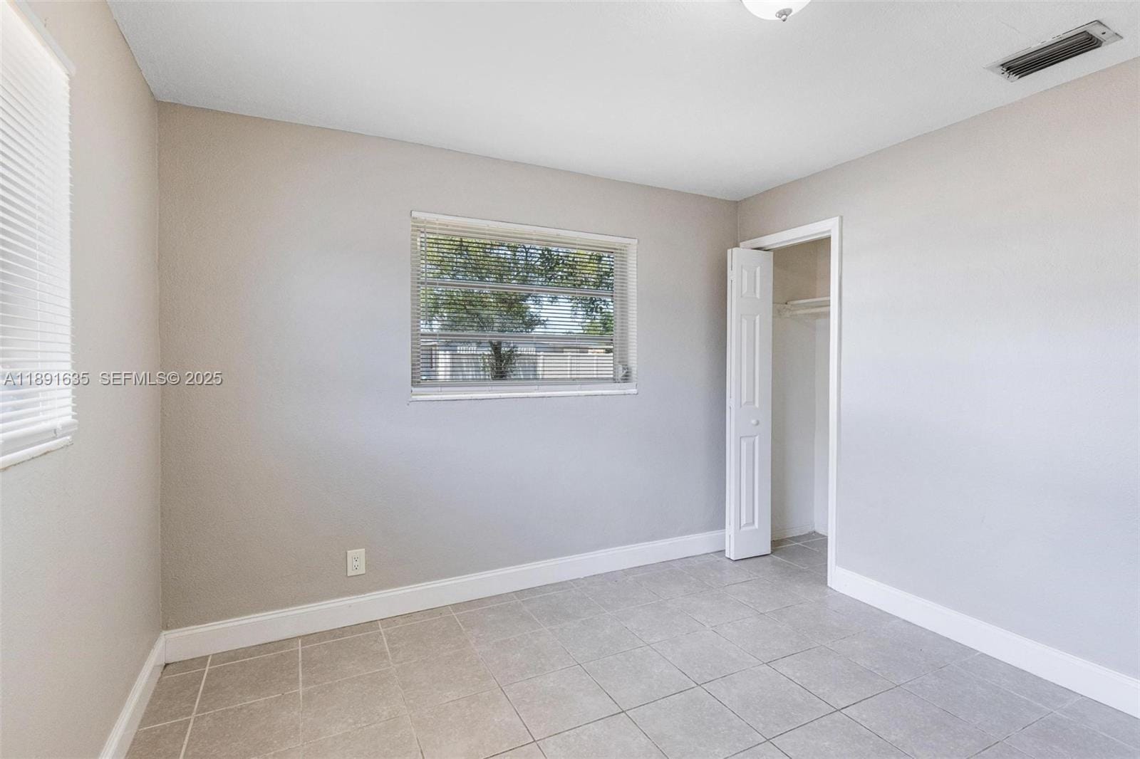 2811 N 66th Avenue, Hollywood, FL 33024 photo 12