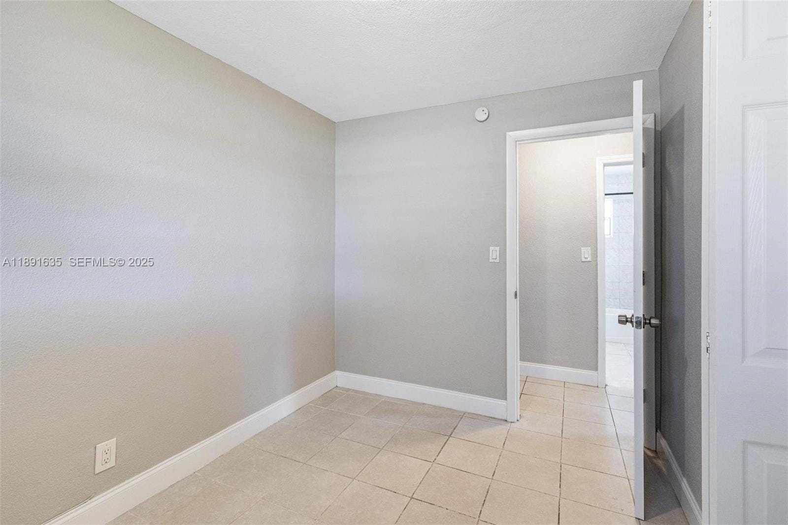 2811 N 66th Avenue, Hollywood, FL 33024 photo 19