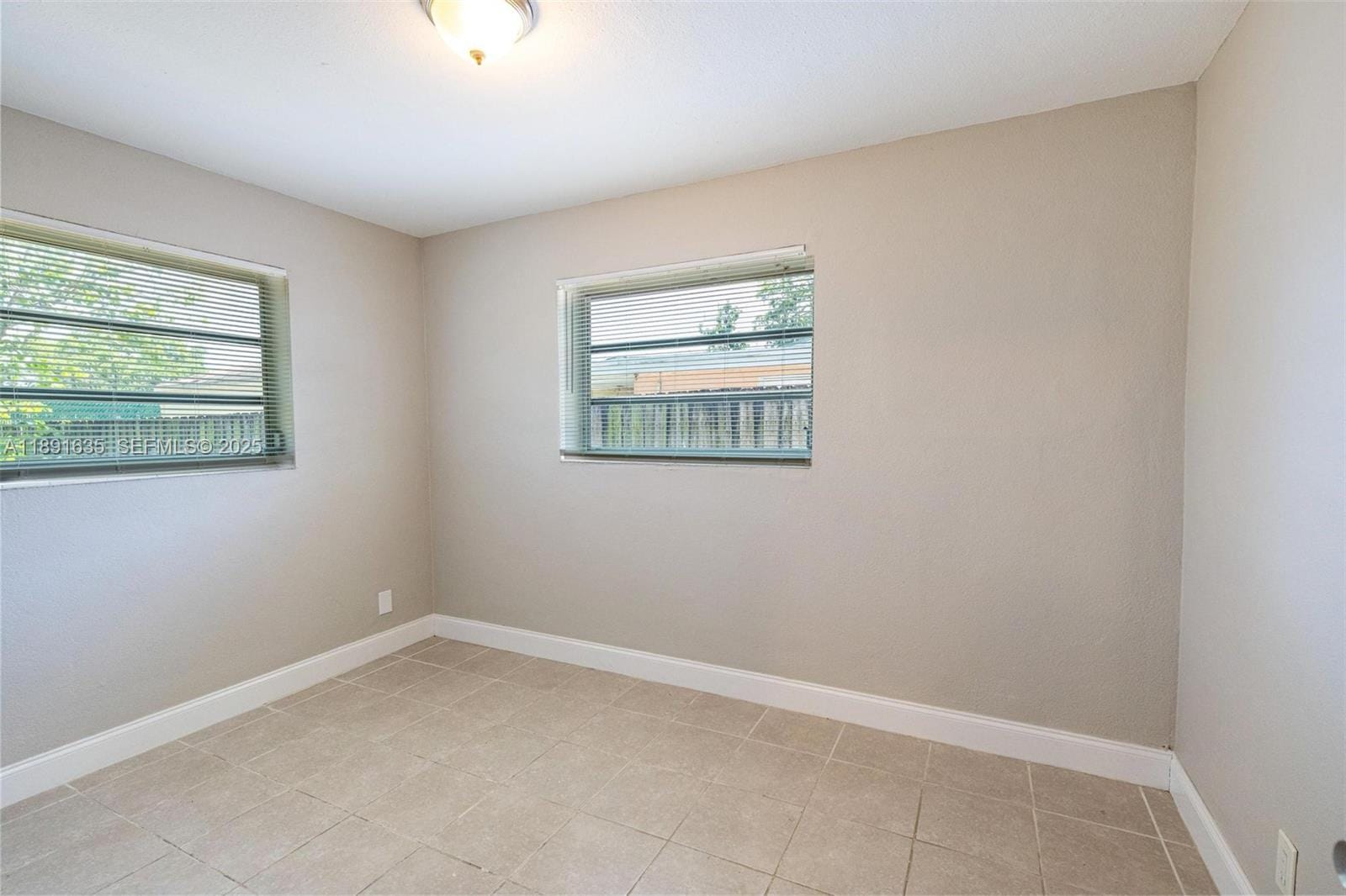 2811 N 66th Avenue, Hollywood, FL 33024 photo 20