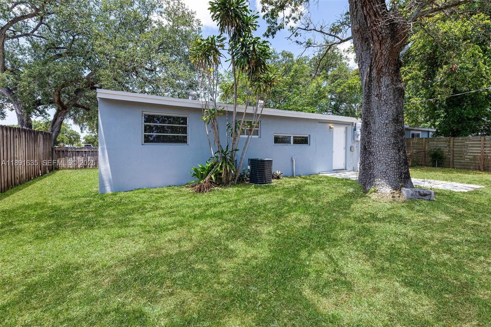2811 N 66th Avenue, Hollywood, FL 33024 photo 29