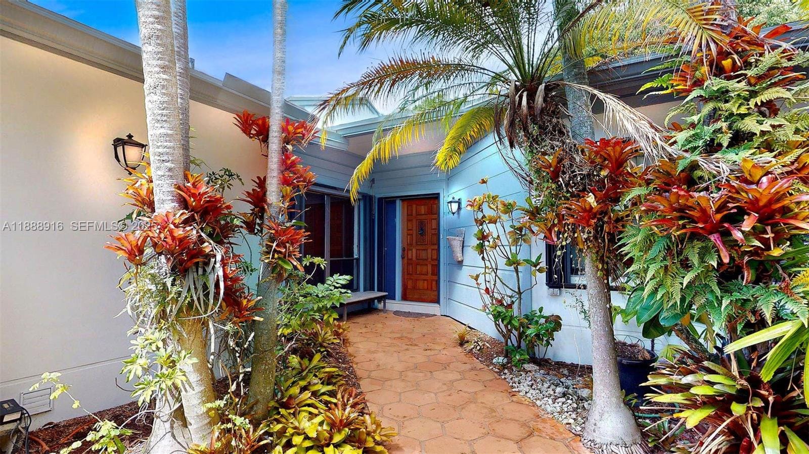 10001 NW 52nd Terrace, Doral, FL 33178 photo 5