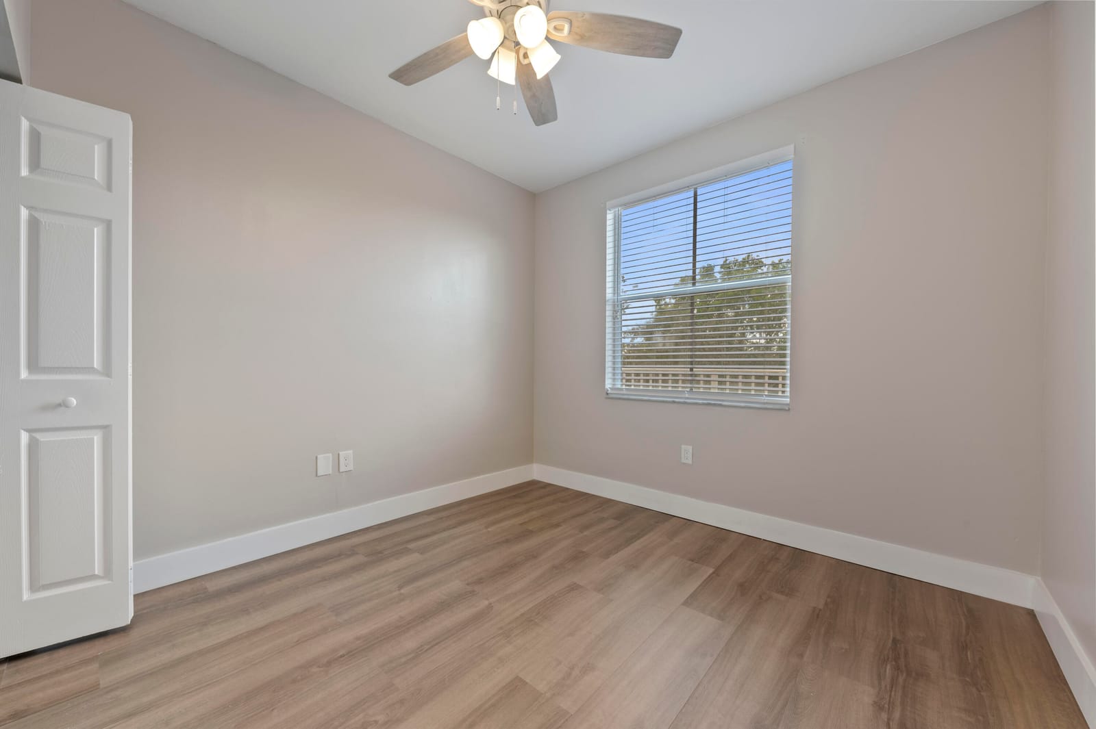 2060 Greenview Shores Boulevard 323, Wellington, FL 33414 photo 17