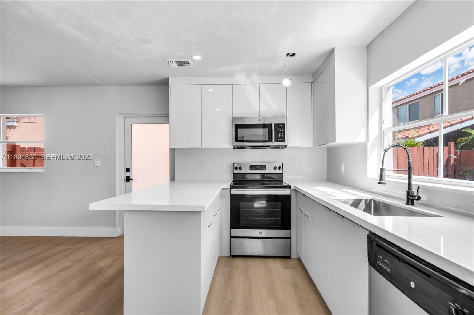 191 NW 85th Place, Miami, FL 33126 photo 9