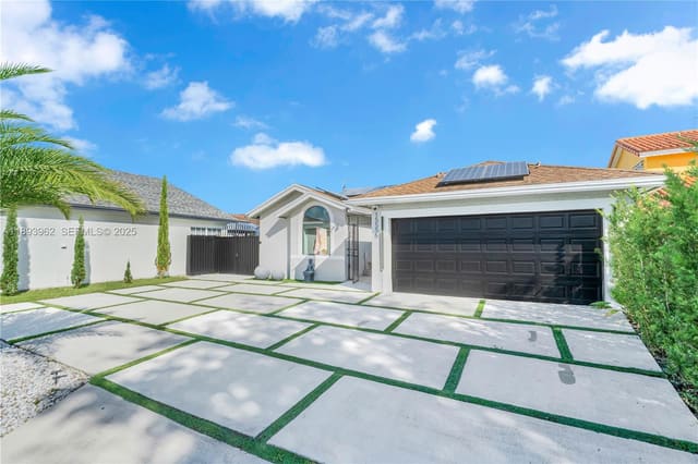 15555 SW 57th Terrace, Miami, FL 33193